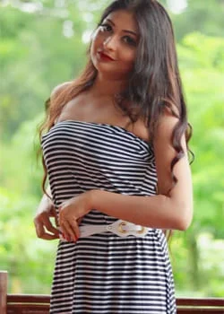 Call Girl in Taj Vivanta